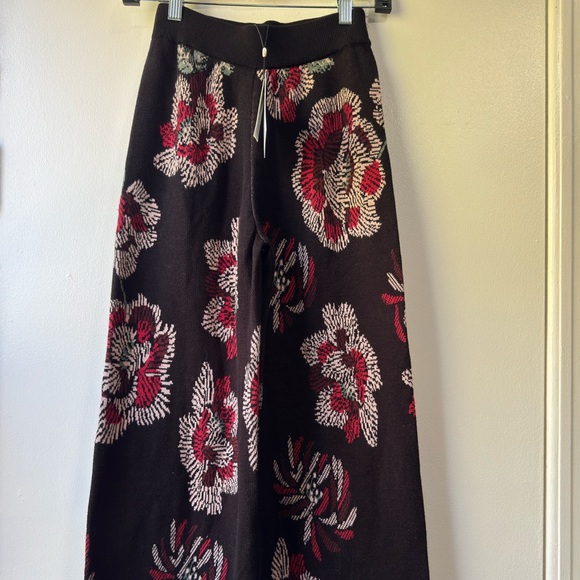 Anthropologie Women’s Laia Floral Sweater Pants - Picture 3 of 12